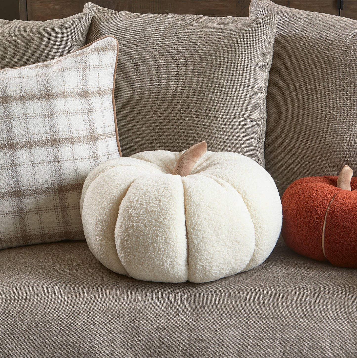 RM Pumpkin Pillow white (M)