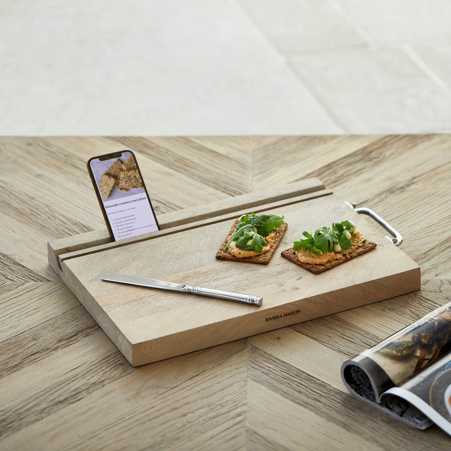 RM Tablet Holder Chopping Board