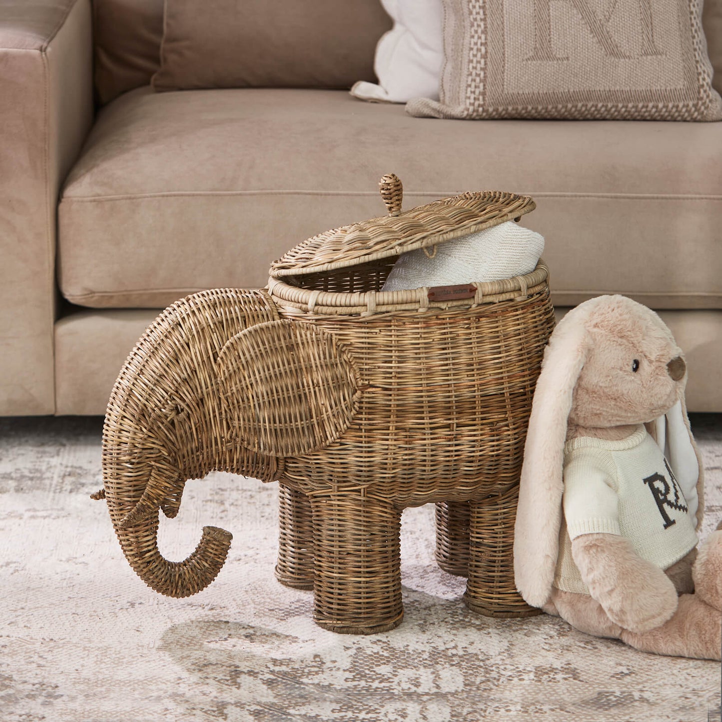 Rustic Rattan Elephant Basket Deco