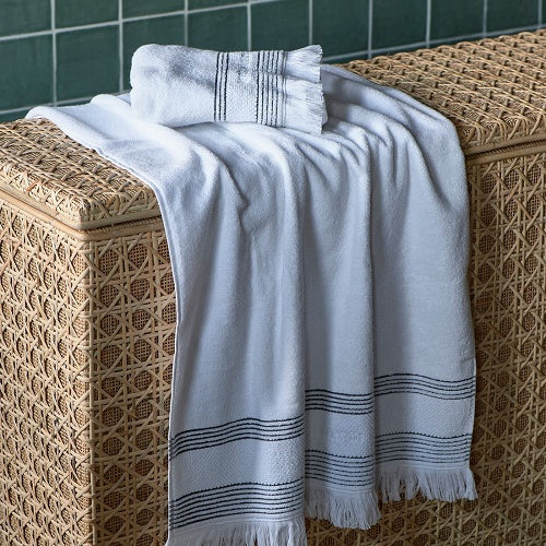 Serene Towel white 140x70